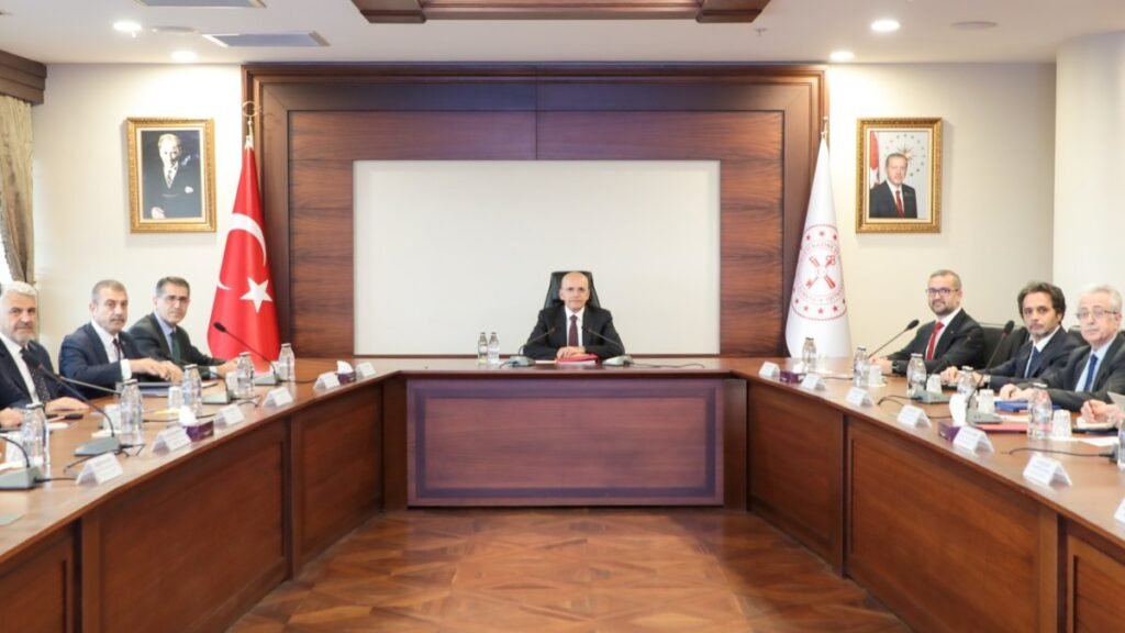 Türkiye'nin en üst finans komitesi piyasa görünümünü değerlendiriyor