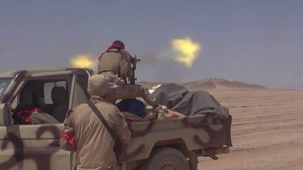 Yemen’deki çatışmalar yayılıyor, Husiler ve Suudi Arabistan karşılıklı saldırıda bulunuyor Yemen'deki çatışmalar yayılıyor, Husiler ve Suudi Arabistan karşılıklı saldırıda bulunuyor