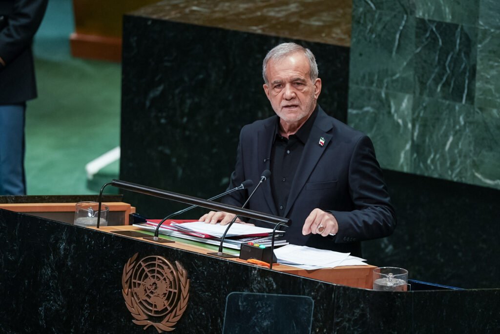 İran Cumhurbaşkanı, BM Genel Kurulu’nda “diplomasiye hazırız ancak savaştan korkmuyoruz” mesajı verdi İran Cumhurbaşkanı, BM Genel Kurulu'nda "diplomasiye hazırız ancak savaştan korkmuyoruz" mesajı verdi