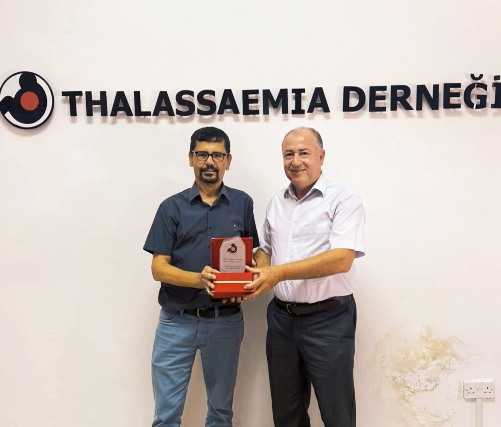 Kuzey Kıbrıs Thalassamia Derneği, KKTC Adanalılar Dayanışma, Aktivite ve Kültür Derneğine plaket takdim etti Kuzey Kıbrıs Thalassamia Derneği, KKTC Adanalılar Dayanışma, Aktivite ve Kültür Derneğine plaket takdim etti