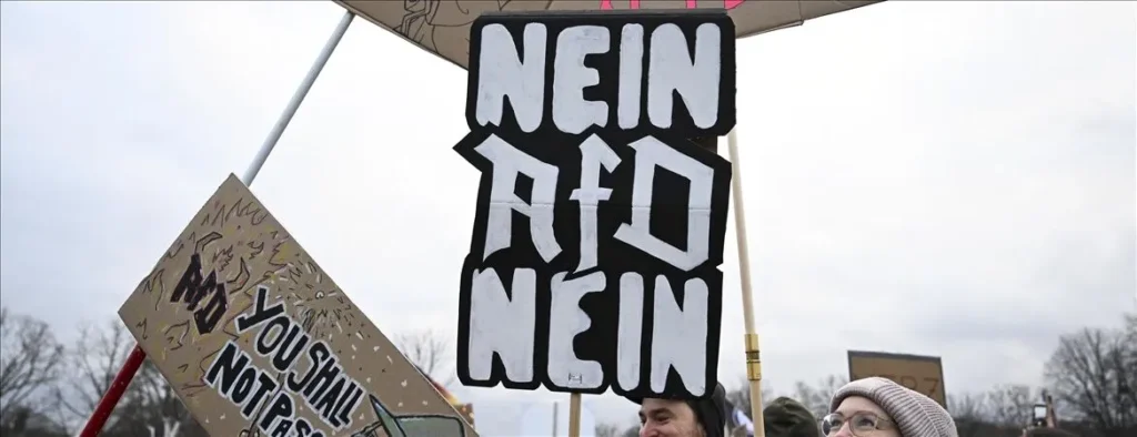 AfD’nin Almanya’daki eyalet seçiminden birinci çıkması, Avrupa’da farklı tepkilere yol açtı AfD'nin Almanya'daki eyalet seçiminden birinci çıkması, Avrupa'da farklı tepkilere yol açtı