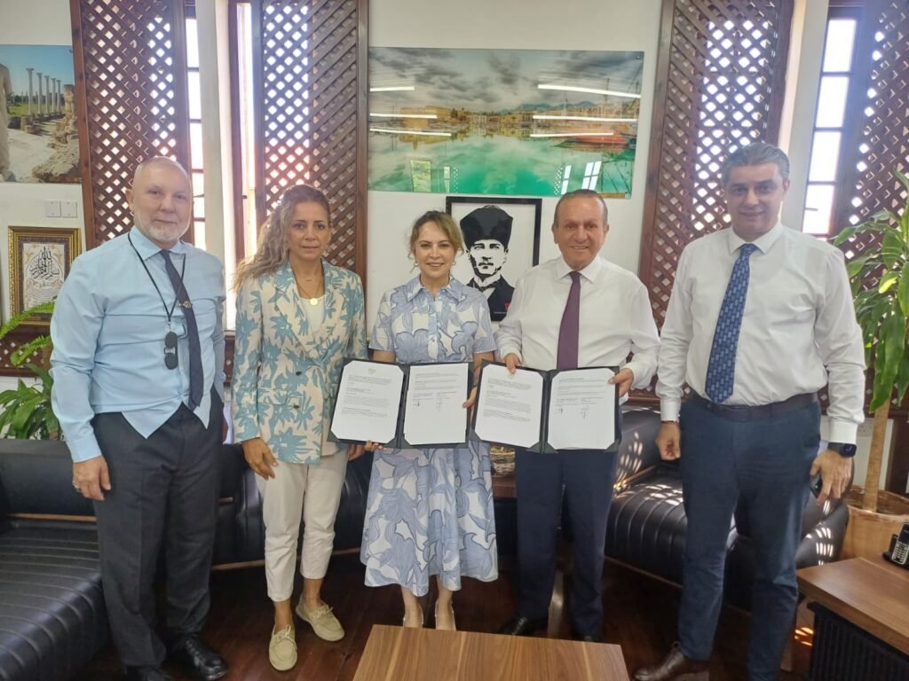Girne Bandabulya Gastronomi ve Kültür Evi Projesi kapsamında protokol imzalandı Girne Bandabulya Gastronomi ve Kültür Evi Projesi kapsamında protokol imzalandı