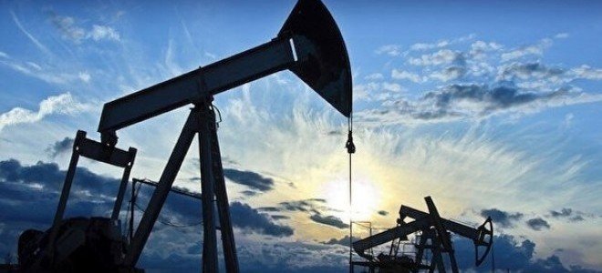 Brent petrolün varili 97,82 dolardan işlem görüyor Brent petrolün varili 97,82 dolardan işlem görüyor