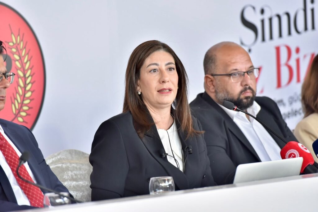 İncirli, gazetecilerin sorularını yanıtladı İncirli, gazetecilerin sorularını yanıtladı