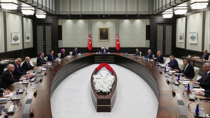 Türkiye’de kabine toplanıyor: Gündem fon soruşturması ve Terörsüz Türkiye süreci Türkiye’de kabine toplanıyor: Gündem fon soruşturması ve Terörsüz Türkiye süreci