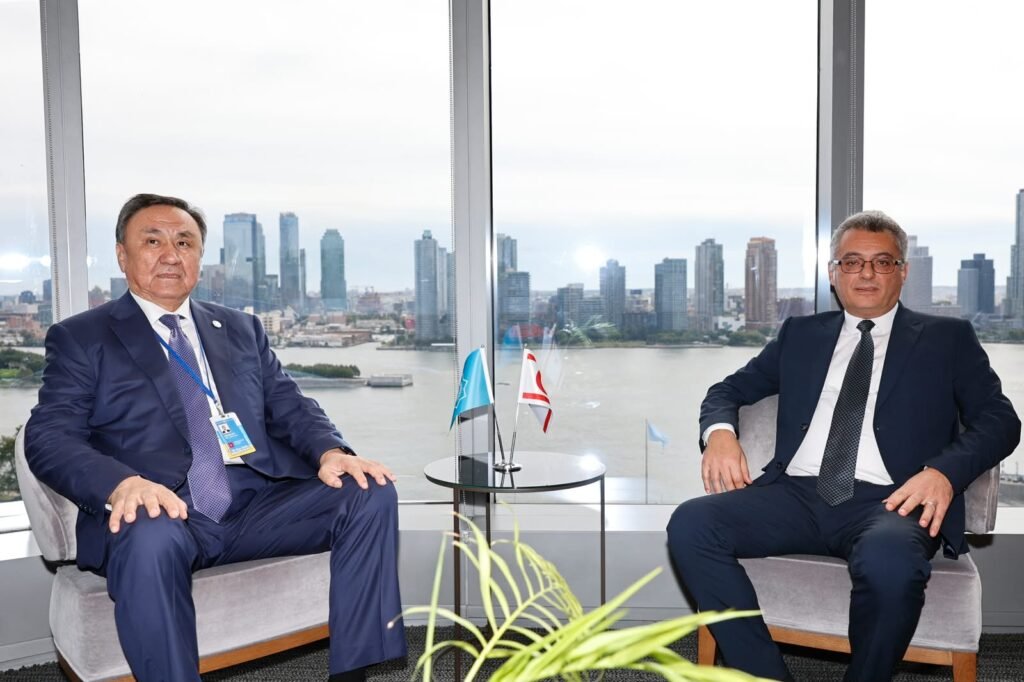 Cumhurbaşkanı Erhürman, New York'ta TDT Genel Sekreteri Ömüraliyev ile görüştü