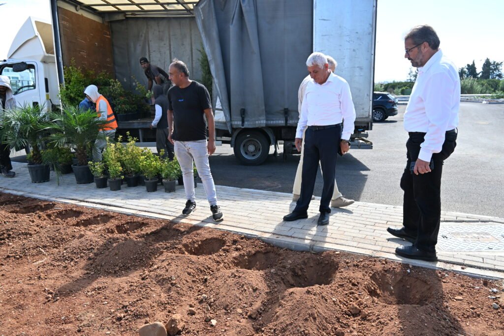 Özçınar, yeni Güzelyurt Hastanesi’ndeki çalışmaları yerinde inceledi Özçınar, yeni Güzelyurt Hastanesi’ndeki çalışmaları yerinde inceledi