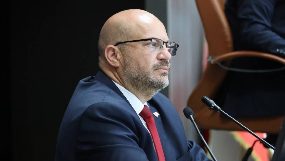 Küçük’ten Hristodulidis’e çağrı: “Kıbrıs Türk halkını yok sayan anlayışı terk edin” Küçük’ten Hristodulidis’e çağrı: “Kıbrıs Türk halkını yok sayan anlayışı terk edin”