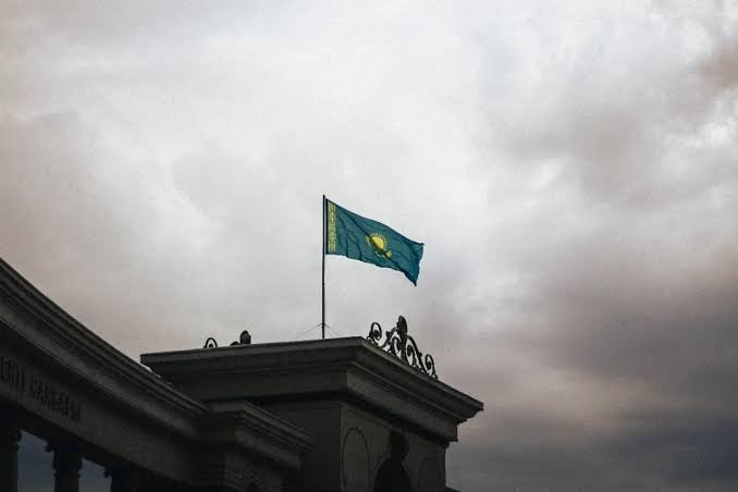 Kazakistan’da tatbikatta 14 askerin ölümünün ardından Savunma Bakanı görevden alındı Kazakistan'da tatbikatta 14 askerin ölümünün ardından Savunma Bakanı görevden alındı