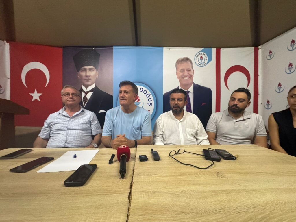 YDP Genel Başkanı Erhan Arıklı, hükümetten çekilme kararı aldıklarını duyurdu