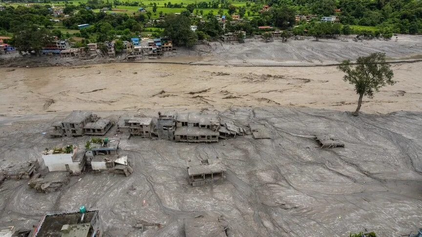 Nepal’deki sel felaketinde hayatını kaybedenlerin sayısı 1355’e çıktı Nepal'deki sel felaketinde hayatını kaybedenlerin sayısı 1355'e çıktı