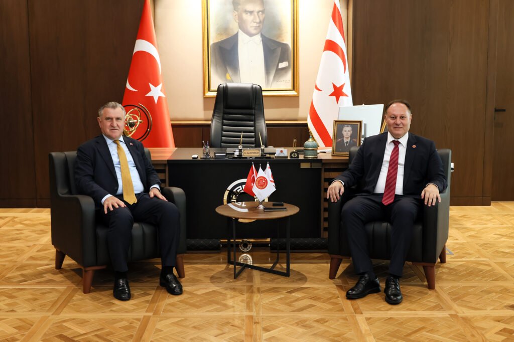 Öztürkler, Türkiye Spor Bakanı Bak’ı kabul etti