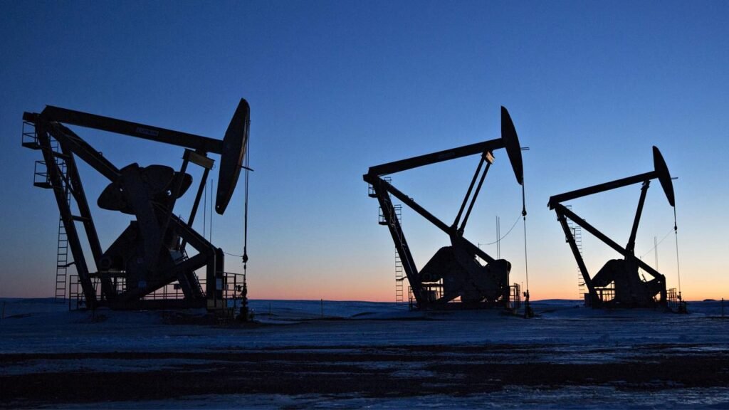 Brent petrol 98,53 dolardan işlem görüyor Brent petrol 98,53 dolardan işlem görüyor