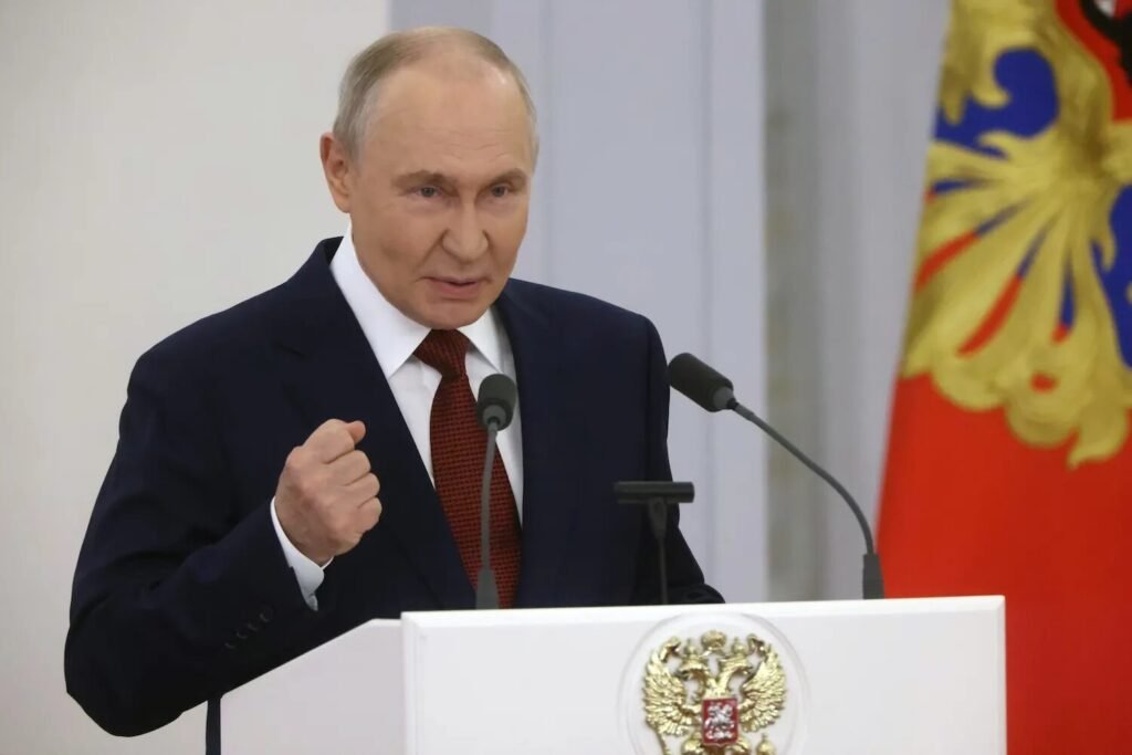Putin’den “BM’nin merkezi rolünün korunması ve güçlendirilmesi gerektiği” vurgusu Putin'den "BM'nin merkezi rolünün korunması ve güçlendirilmesi gerektiği" vurgusu