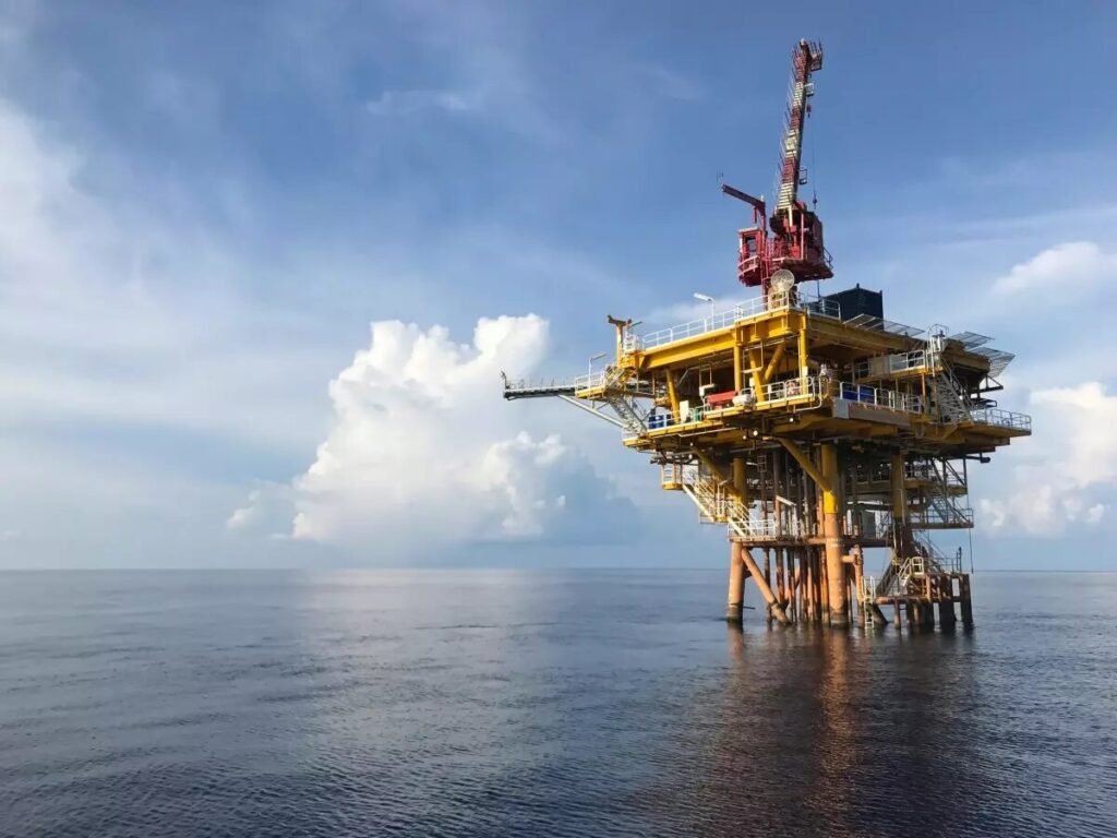 Brent petrolün varili 105,58 dolardan işlem görüyor