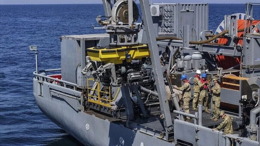 Silivri açıklarında batan geminin mürettebatını arama çalışmalarında bir cansız bedene ulaşıldı Silivri açıklarında batan geminin mürettebatını arama çalışmalarında bir cansız bedene ulaşıldı