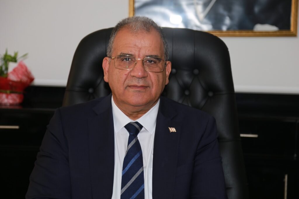 Sucuoğlu: “Limanlarımızı insan onuruna yakışır hale getirmemiz gerekiyor” Sucuoğlu: “Limanlarımızı insan onuruna yakışır hale getirmemiz gerekiyor”