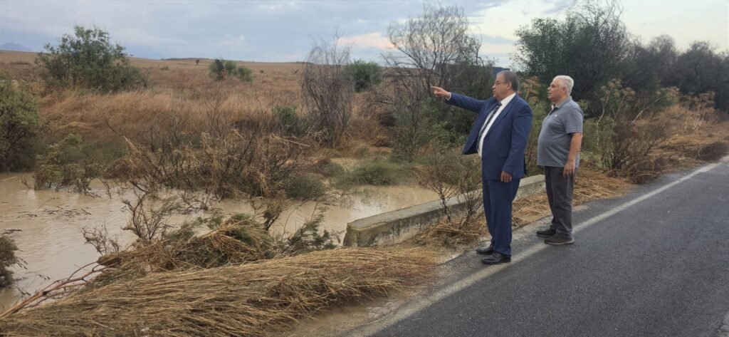 Bakan Sucuoğlu, Yılmazköy –Kılıçaslan yol güzergâhında incelemelerde bulundu