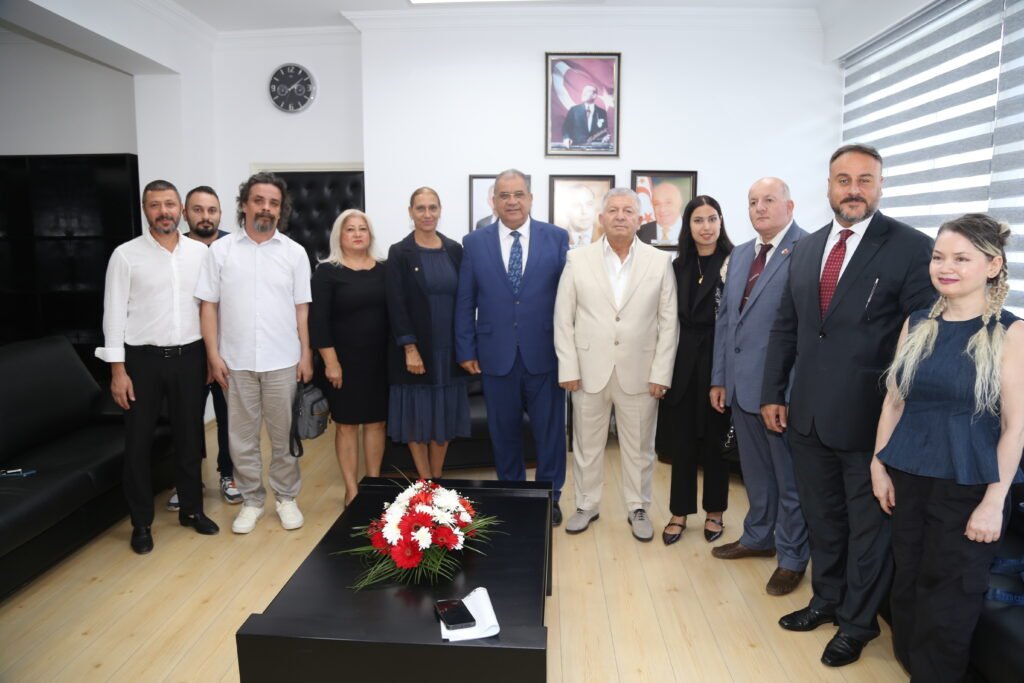 Sucuoğlu, Taekwondo Federasyonu heyetini kabul etti Sucuoğlu, Taekwondo Federasyonu heyetini kabul etti