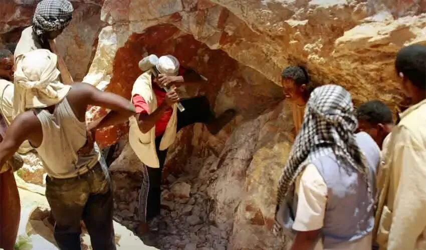 Sudan’da altın madeninde meydana gelen göçükte en az 67 kişi hayatını kaybetti Sudan'da altın madeninde meydana gelen göçükte en az 67 kişi hayatını kaybetti