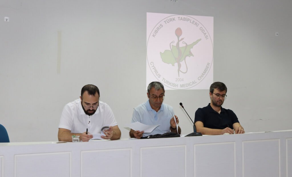 Kıbrıs Türk Tabipleri Odası 12. Olağan Gelen Kurulu yapıldı. Başkan Erol Barçın Kıbrıs Türk Tabipleri Odası 12. Olağan Gelen Kurulu yapıldı. Başkan Erol Barçın