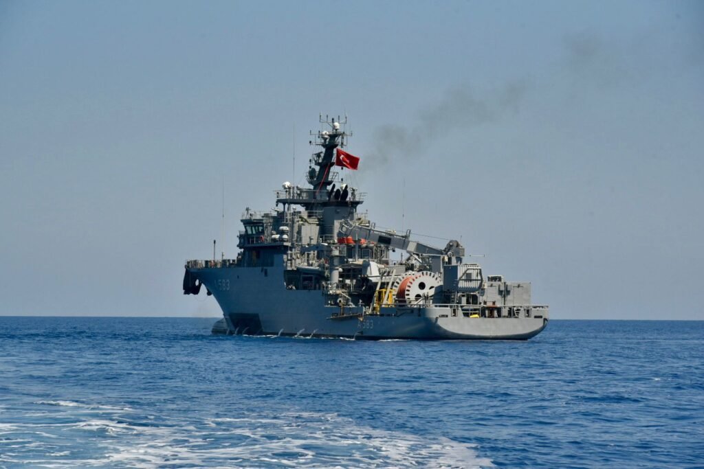 TCG Işın, faaliyetlerine devam ediyor TCG Işın, faaliyetlerine devam ediyor