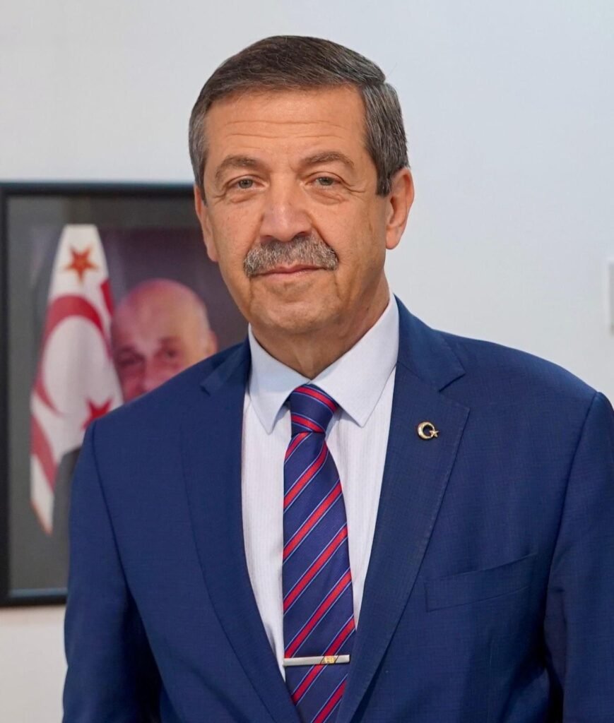 Dışişleri Bakanı Ertuğruloğlu, ABD’ye gitti Dışişleri Bakanı Ertuğruloğlu, ABD’ye gitti