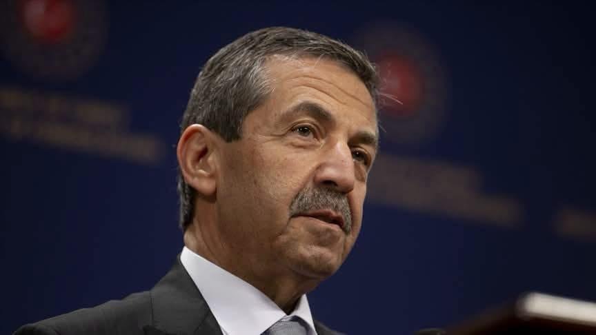Ertuğruloğlu: “Erdoğan’a kararlı duruş ve tarihi çağrısını yinelemesinden dolayı en derin şükranlarımı sunuyorum” Ertuğruloğlu: “Erdoğan’a kararlı duruş ve tarihi çağrısını yinelemesinden dolayı en derin şükranlarımı sunuyorum”