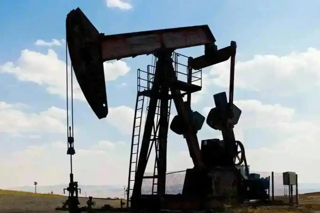 Brent petrolün varili 110,63 dolardan işlem görüyor Brent petrolün varili 110,63 dolardan işlem görüyor