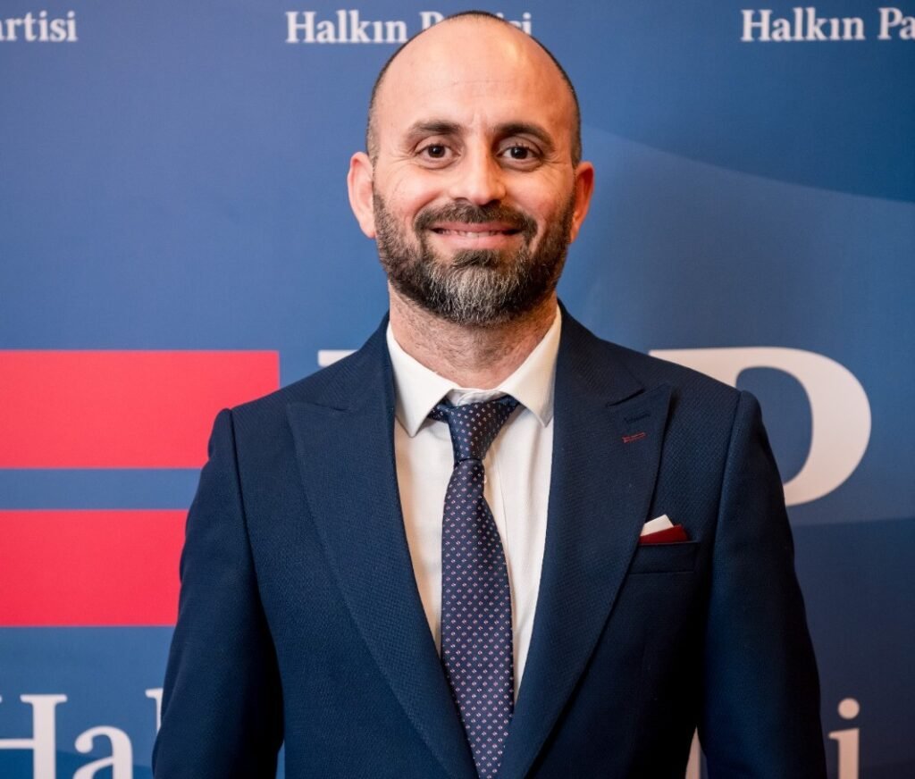 Akbaşak: “Eczacılar genel sağlık sisteminin ayrılmaz bir parçası olacak” Akbaşak: “Eczacılar genel sağlık sisteminin ayrılmaz bir parçası olacak”