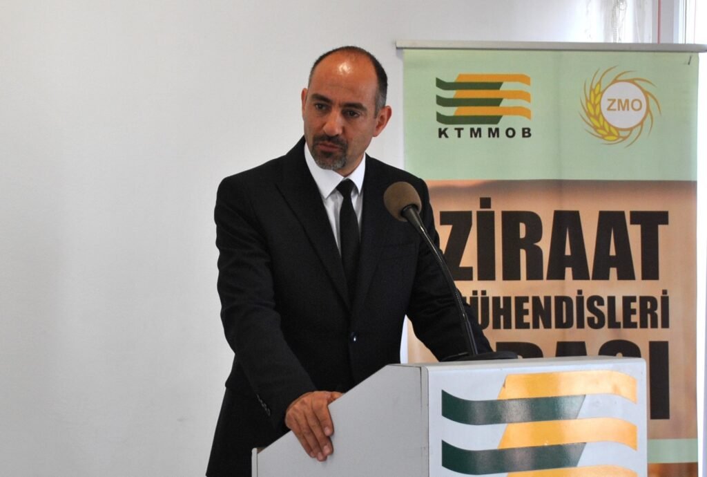 ZMO’dan TÜK yönetimindeki temsilci atamasına ilişkin açıklama: “Önerilen ismin Bakanlar Kurulu’na götürülmemesi yasaya aykırı” ZMO’dan TÜK yönetimindeki temsilci atamasına ilişkin açıklama: “Önerilen ismin Bakanlar Kurulu’na götürülmemesi yasaya a