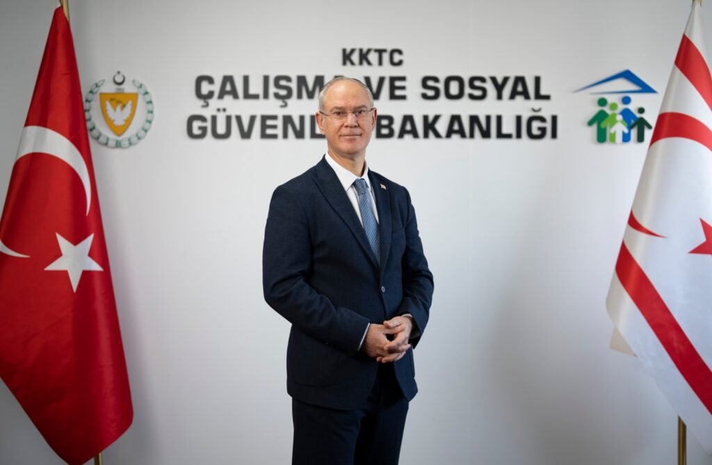 Hasipoğlu: “Kıbrıs Türk Petrolleri Yönetim Kurulu kararı ile işten çıkarma işlemleri arasında uyumsuzluk var” Hasipoğlu: “Kıbrıs Türk Petrolleri Yönetim Kurulu kararı ile işten çıkarma işlemleri arasında uyumsuzluk var”