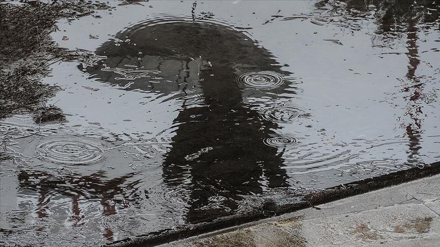 Meteoroloji uyardı… 13.00-17.00 saatleri arasında yer yer kuvvetli yağış bekleniyor Meteoroloji uyardı… 13.00-17.00 saatleri arasında yer yer kuvvetli yağış bekleniyor