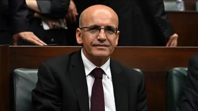 Şimşek’ten fon açıklaması: “Yasal düzenlemeleri 2027 yılı başına kadar tamamlamayı planlıyoruz” Şimşek'ten fon açıklaması: “Yasal düzenlemeleri 2027 yılı başına kadar tamamlamayı planlıyoruz"