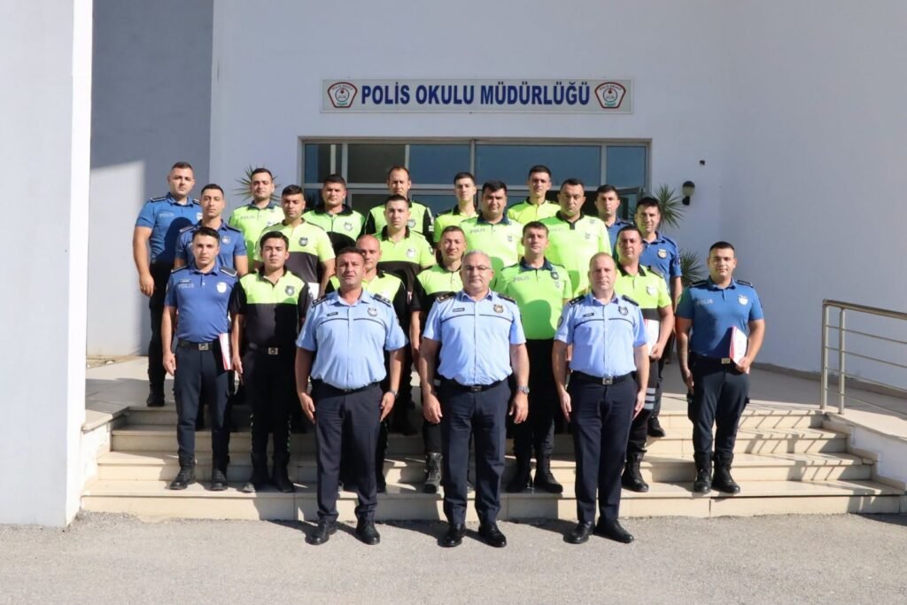 Polis okulunda hizmet içi eğitimlere devam ediliyor Polis okulunda hizmet içi eğitimlere devam ediliyor