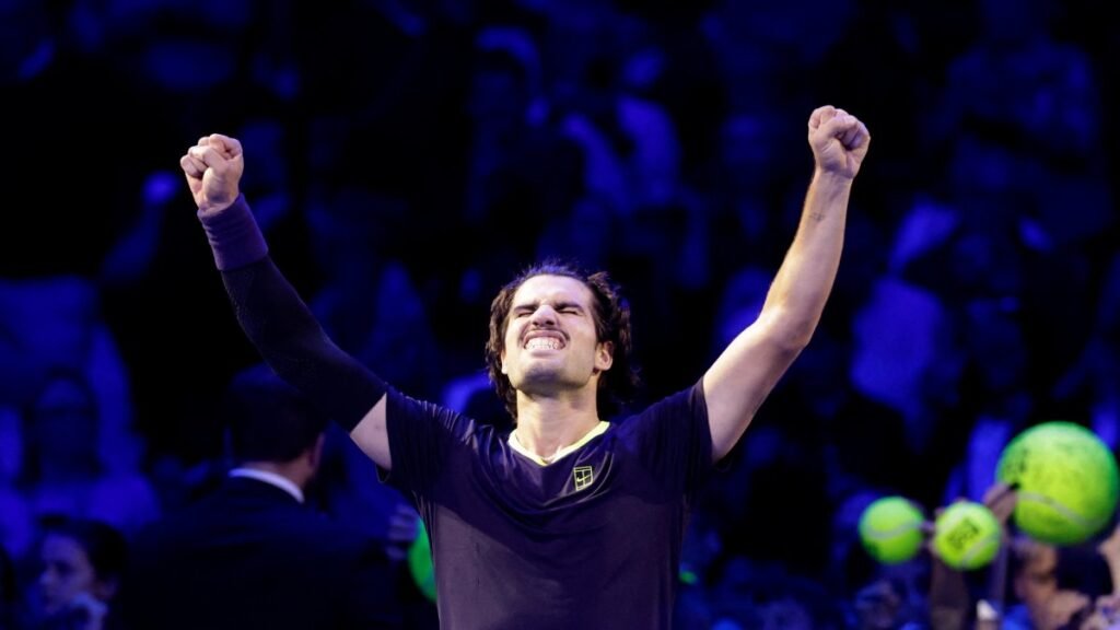 Alcaraz Viyana'ya zaferle dönerken Zverev maratonu kazandı