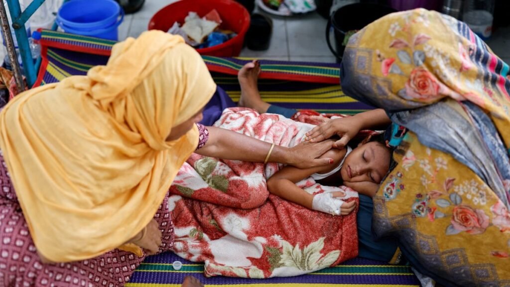 Bangladeş, dünyanın en kötü kızamık salgınını kontrol altına almaya çalışıyor Bangladeş, dünyanın en kötü kızamık salgınını kontrol altına almaya çalışıyor