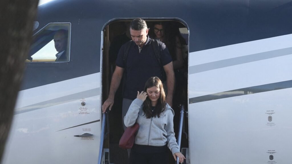 Bolsonaro, Brezilya'da artan hukuki baskı altında ABD'ye indi