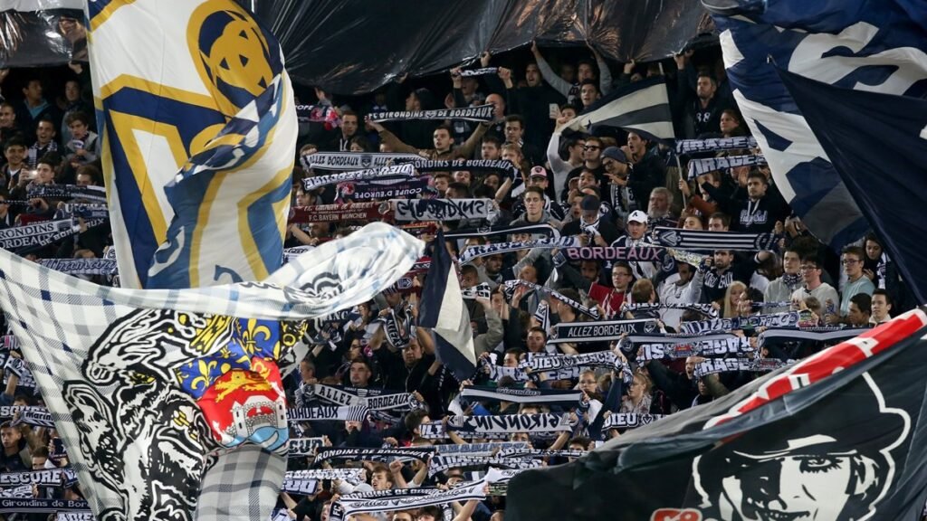 Bordeaux 1.1 milyona satıldı, Fransız kulübü mali çöküşle savaşıyor Bordeaux 1.1 milyona satıldı, Fransız kulübü mali çöküşle savaşıyor