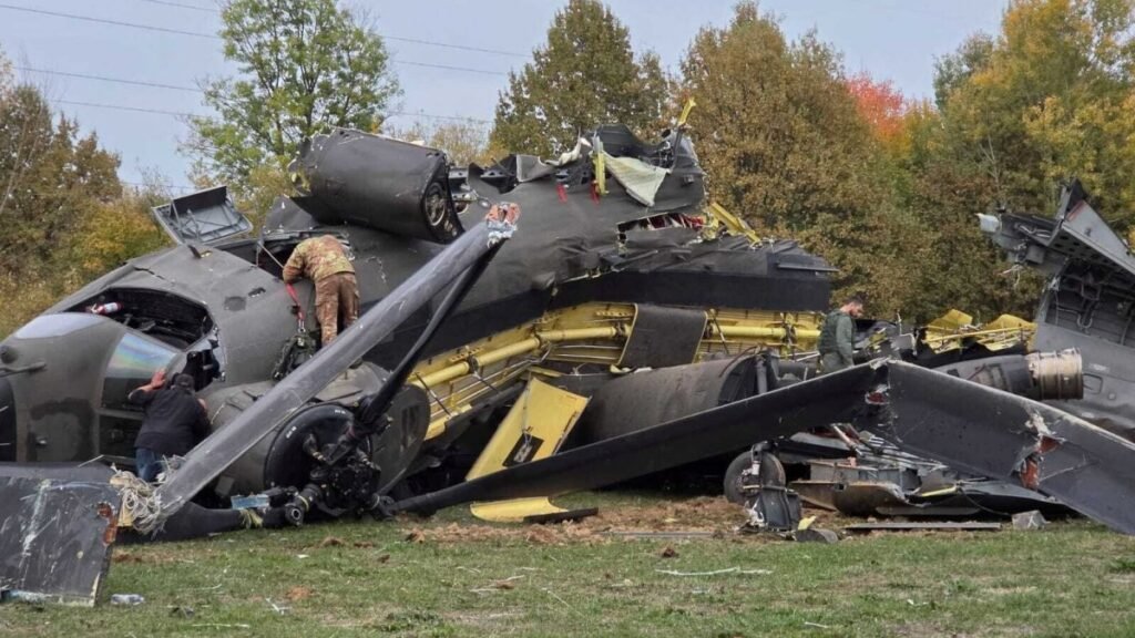 Bosna’da AB güçlerine ait helikopter düştü: 4 ölü, 11 yaralı Bosna'da AB güçlerine ait helikopter düştü: 4 ölü, 11 yaralı