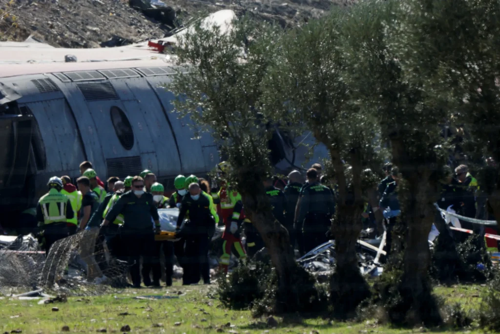 Christodoulides, İspanya’daki yüksek hızlı tren kazası için taziyelerini iletti Christodoulides, İspanya'daki yüksek hızlı tren kazası için taziyelerini iletti