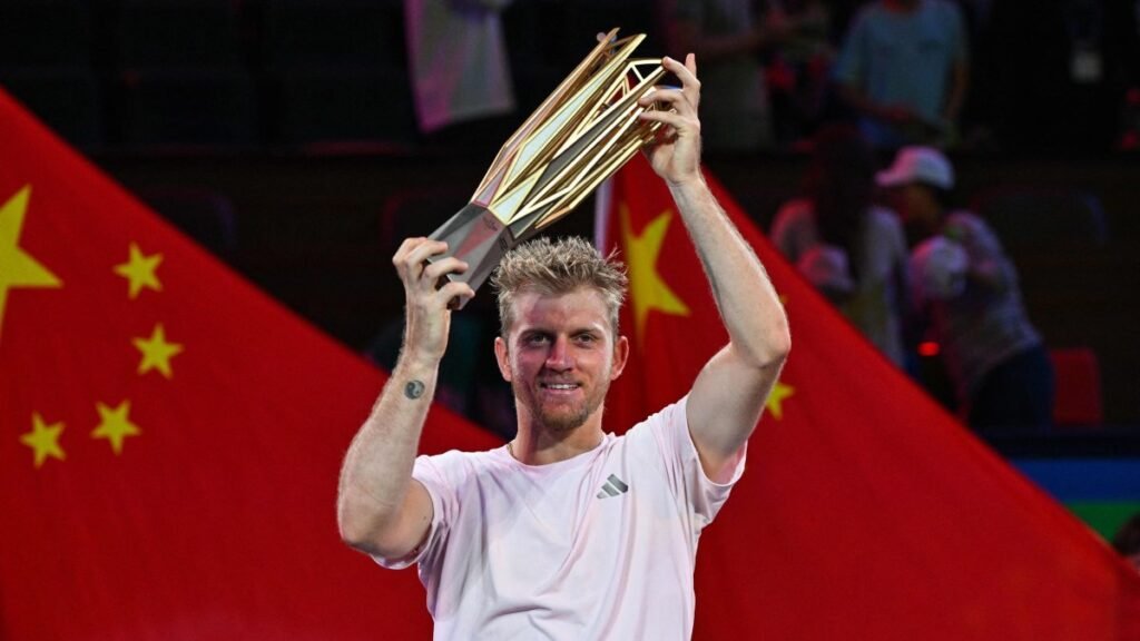 Davidovich Fokina, Jodar'ı geçerek Shanghai Masters'ı kazandı