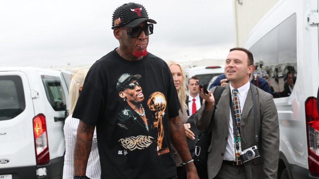Dennis Rodman, Trump’a katıldı, başkan yeni Kim görüşmesi arıyor Dennis Rodman, Trump'a katıldı, başkan yeni Kim görüşmesi arıyor