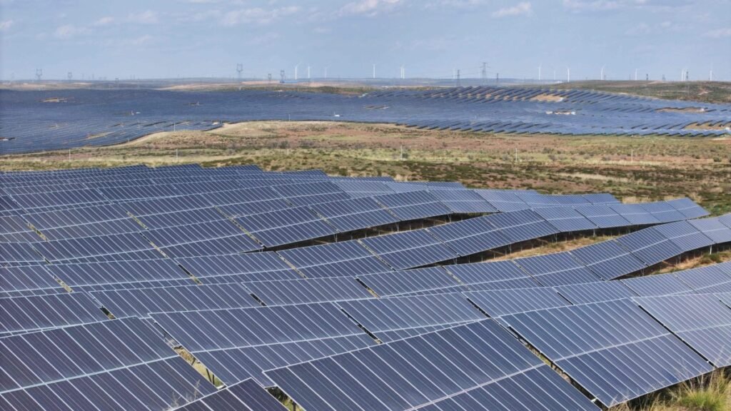 Dünya, 5 yıl içinde ilk kez daha az yenilenebilir enerji kapasitesi ekleyecek