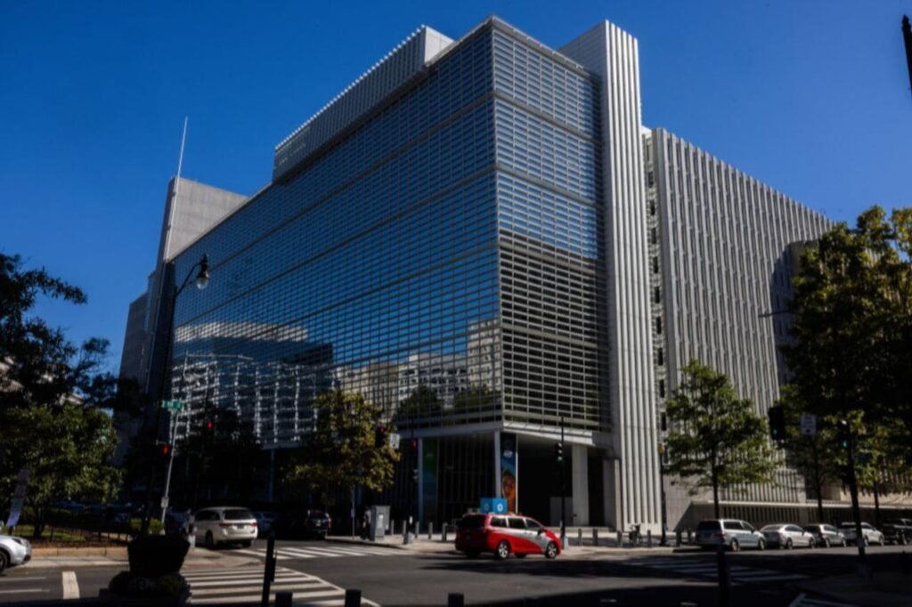 Dünya Bankası, 2022’den beri Türkiye için 21 milyar dolardan fazla özel sermaye buldu Dünya Bankası, 2022'den beri Türkiye için 21 milyar dolardan fazla özel sermaye buldu