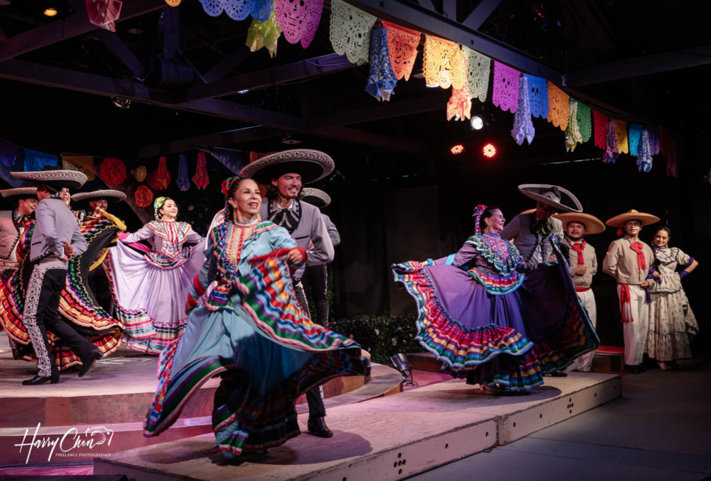 Esperanza del Valle, Watsonville’da Meksika kültürünü folklorik kıyafetlerle kutladı Esperanza del Valle, Watsonville'da Meksika kültürünü folklorik kıyafetlerle kutladı