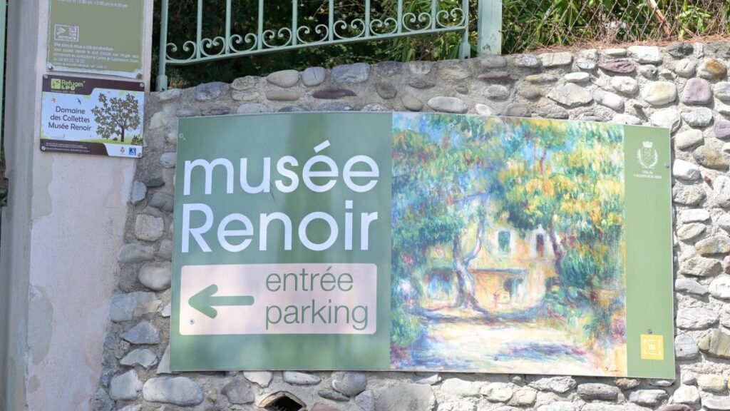 Fransa’da çalınan 2 Renoir tablosu bulundu, 6 kişi tutuklandı Fransa'da çalınan 2 Renoir tablosu bulundu, 6 kişi tutuklandı