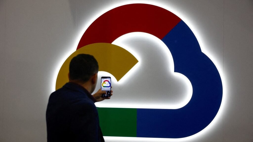 Google’un İngiltere’deki Bulut hizmetinde arızalar, finansal hizmetler etkilendi Google'un İngiltere'deki Bulut hizmetinde arızalar, finansal hizmetler etkilendi