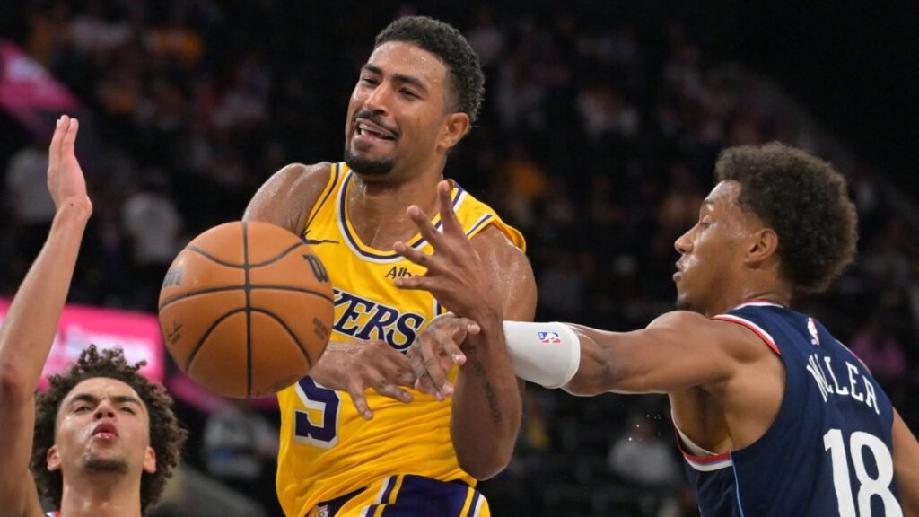Grimes’ katkısıyla Lakers, Doncic’siz Clippers’ı rahat geçti Grimes' katkısıyla Lakers, Doncic'siz Clippers'ı rahat geçti