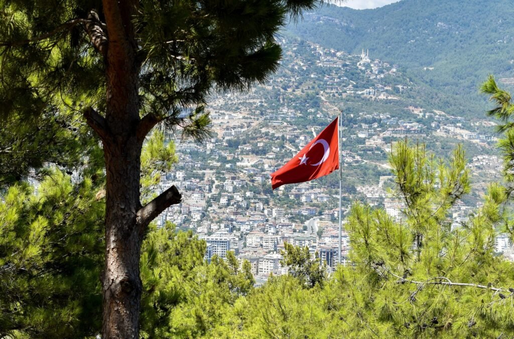 Hak örgütleri Türkiye’nin internet sansürünü genişletme uygulamalarını kınadı Hak örgütleri Türkiye'nin internet sansürünü genişletme uygulamalarını kınadı